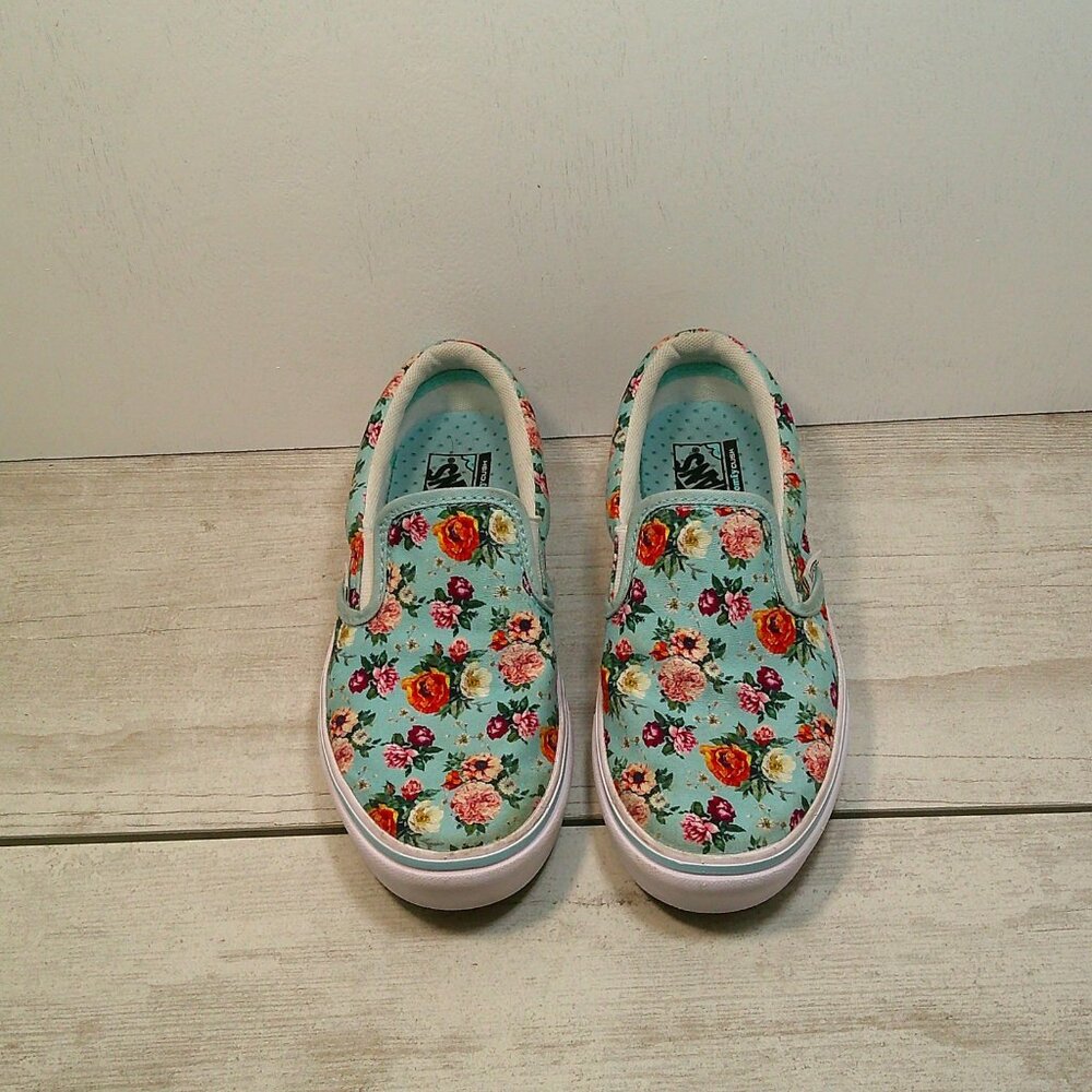 Vans Girls Garden Floral Comfycush Blue Classic Slip-on Size 2.5 - Picture 12 of 12